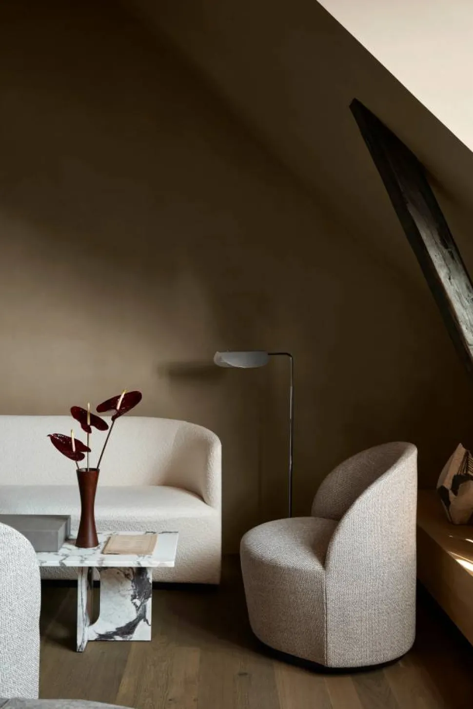 Androgyne loungebord Calacatta viola