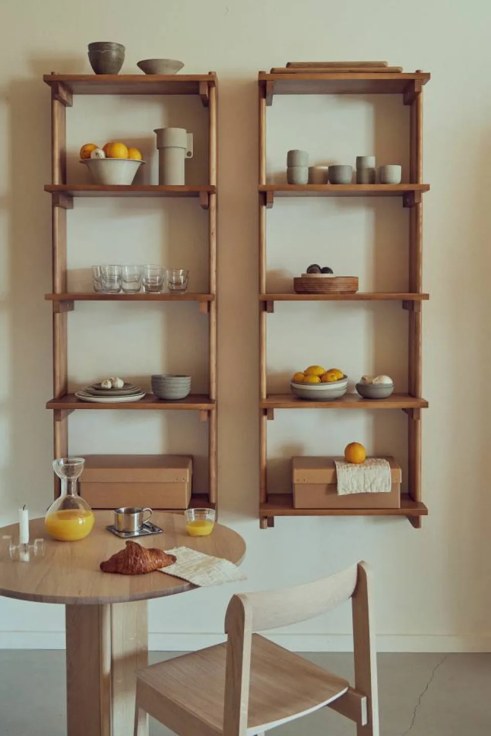 Beam Shelf vägghylla Deep brown pine 60x167x25 cm