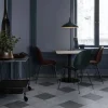 Beetle stol Black svartbetsat bokstativ