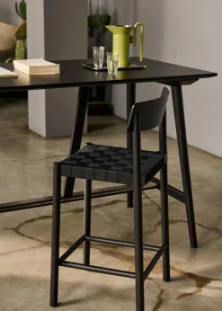 Betty TK15 Bar Chair barstol 75 cm Svartlackad ask-svart lin