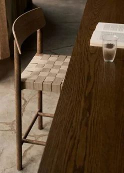 Betty TK12 Counter Chair barstol 65 cm Naturfärgat lin-rökt ek