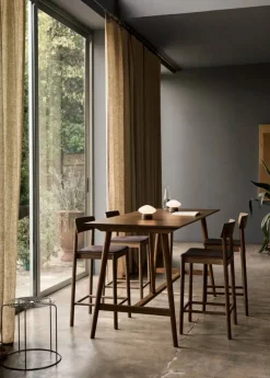 Betty TK14 Counter Chair barstol 65 cm Sisu 0785-rökt ek