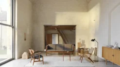 CH25 fåtölj Oljad valnöt-naturflätad