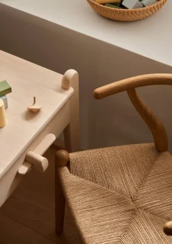 CH24 Child Wishbone Chair Birthday Edition barnstol Oiled oak-natural cord