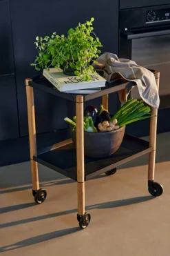Connect bord Oljad ek svart metall