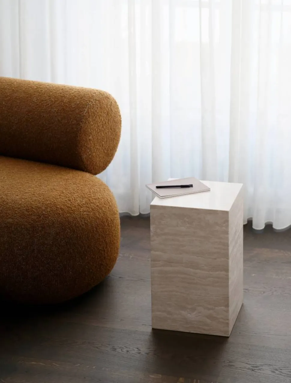 Cubism sidobord Travertin 30x30x50 cm