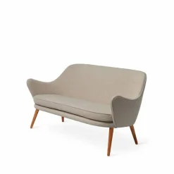 Dwell soffa 2-sits tyg barnum 2 sand ben i rökt ek