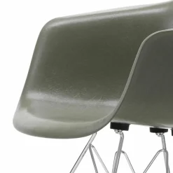 Eames fiberglass armchair DAR karmstol Raw umber-Chrome
