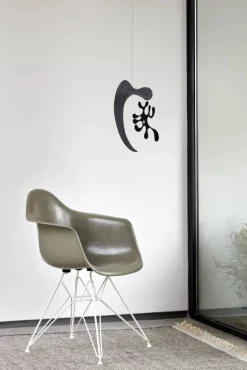 Eames fiberglass armchair DAR karmstol Raw umber-White