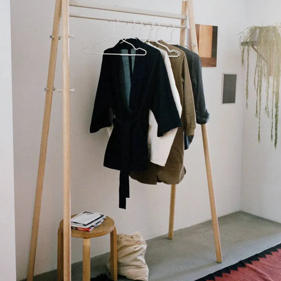 Kiila coat stand tamburmajor Ask-Svarta krokar