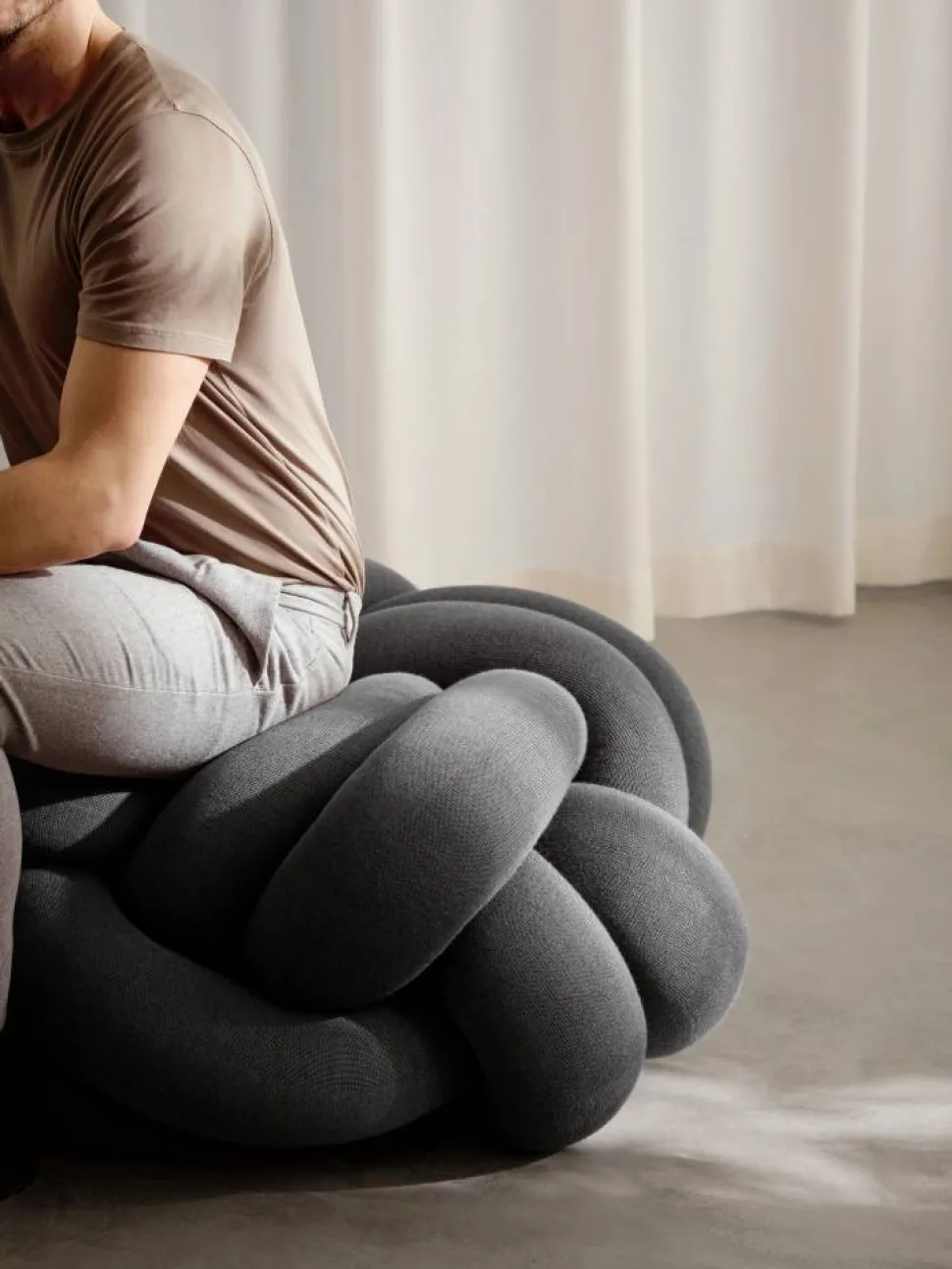 Knot kudde XL Grey