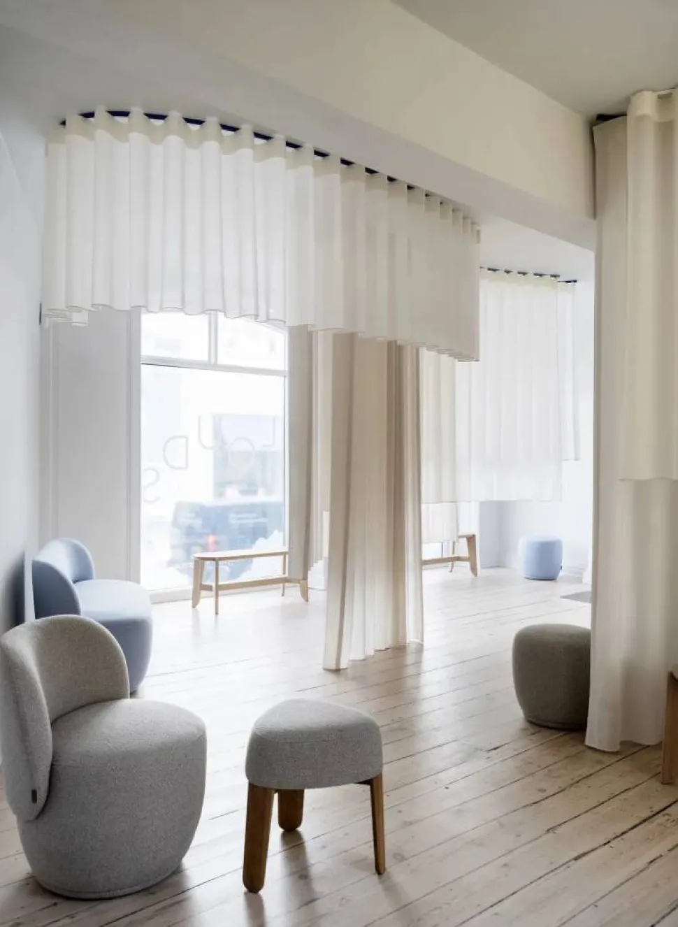 Kuon soffa 2-sits Boucla beige