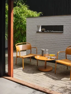 Linear Steel loungefåtölj Burnt orange