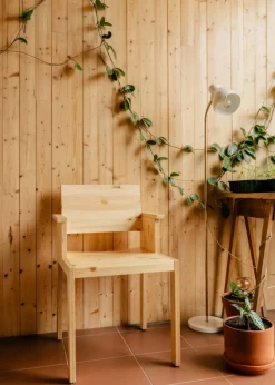 016 Maasto Dining Armchair karmstol Matt oljevaxad furu