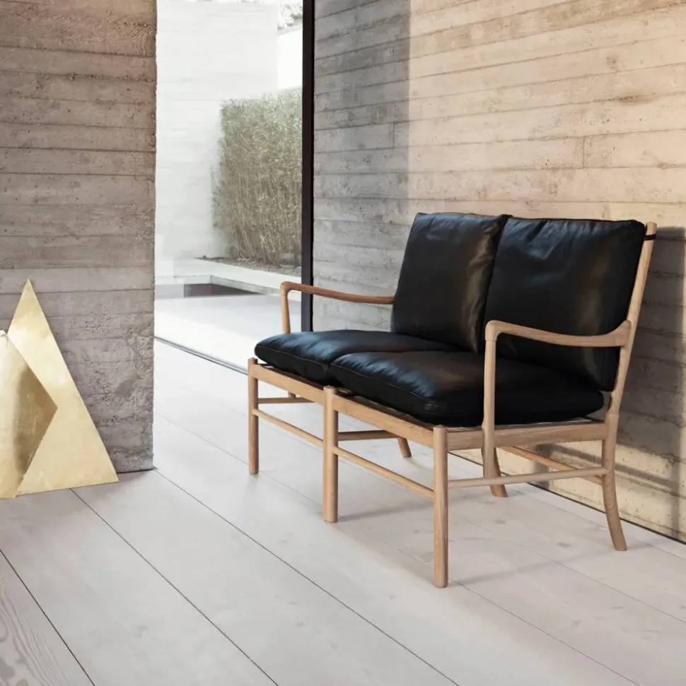 OW149-2 Colonial soffa 2-sits Loke 7150 läder-såpad ek