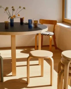 Stool 60 Villi pall jubileumsutgåva 90 år Björk