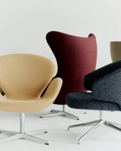 Svanen 3320 fåtölj Grace läder walnut-borstad aluminium