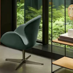 Svanen 3320 fåtölj läder grace walnut satinborstat rostfritt stålstativ