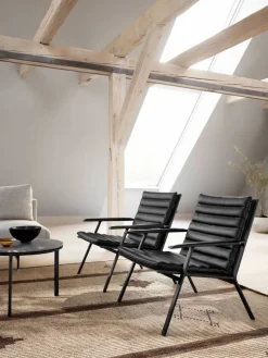 Vipp456 loungefåtölj Black aluminium-black leather