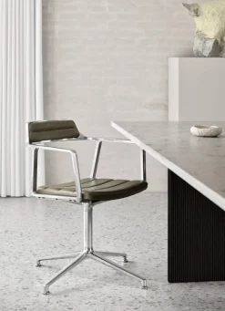 Vipp452 Swivel kontorsstol med hjul Pol. aluminium-bosco green