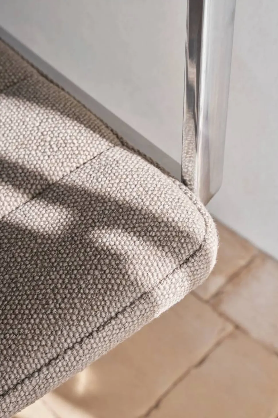 Vipp452 Swivel kontorsstol med hjul Pol. aluminium-dark sand